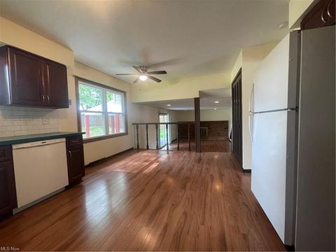2741 Burden Dr, Parma, OH 44134 photo 10