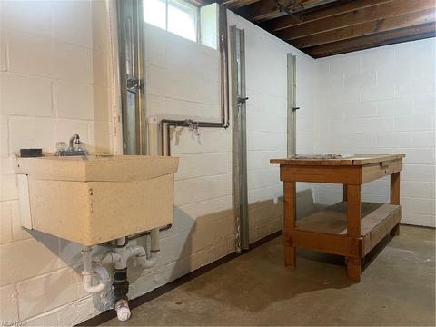 2741 Burden Dr, Parma, OH 44134 photo 34