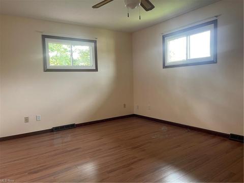 2741 Burden Dr, Parma, OH 44134 photo 21