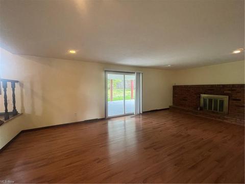 2741 Burden Dr, Parma, OH 44134 photo 12