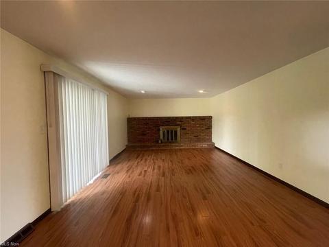 2741 Burden Dr, Parma, OH 44134 photo 11