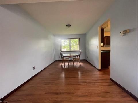 2741 Burden Dr, Parma, OH 44134 photo 5