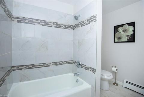 885 Grayton Rd, Berea, OH 44017 photo 8