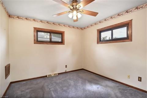 204 Bellfield Ave, Elyria, OH 44035 photo 17