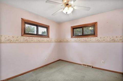 204 Bellfield Ave, Elyria, OH 44035 photo 22