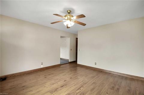 204 Bellfield Ave, Elyria, OH 44035 photo 8