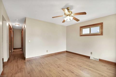 204 Bellfield Ave, Elyria, OH 44035 photo 9