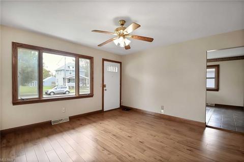 204 Bellfield Ave, Elyria, OH 44035 photo 6