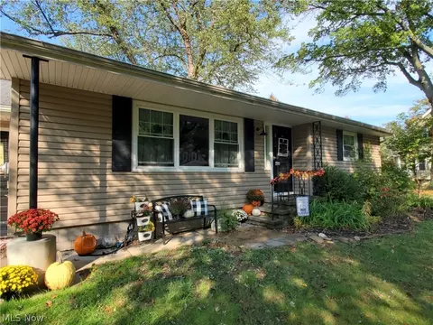 2219 W 10th St, Ashtabula, OH 44004 photo 3