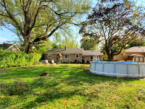 2219 W 10th St, Ashtabula, OH 44004 photo 17