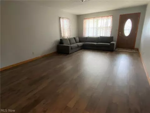 229 W Main St, Barnesville, OH 43713 photo 15
