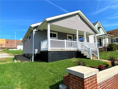 229 W Main St, Barnesville, OH 43713 photo 4