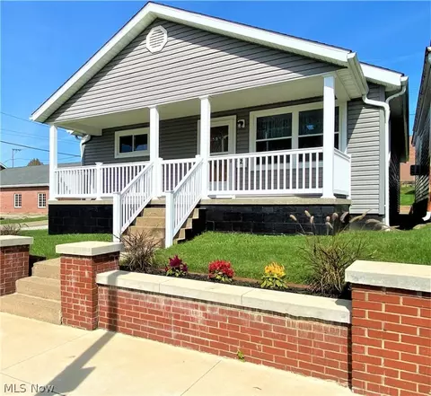 229 W Main St, Barnesville, OH 43713 photo 1
