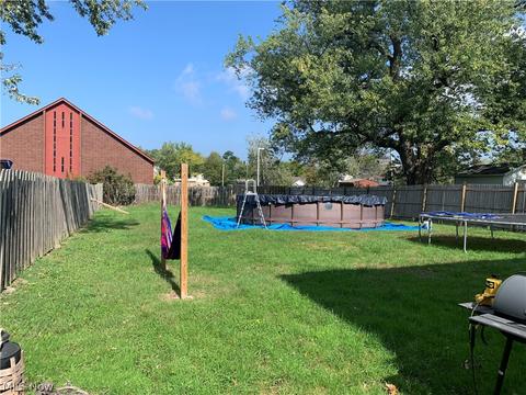 1515 E 31st St, Lorain, OH 44055 photo 3