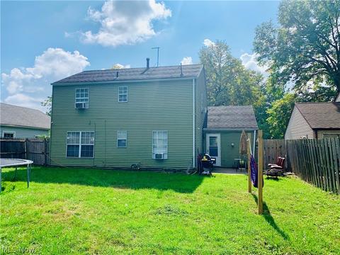 1515 E 31st St, Lorain, OH 44055 photo 2