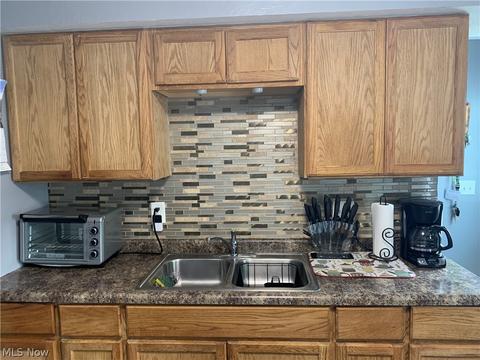 1515 E 31st St, Lorain, OH 44055 photo 6