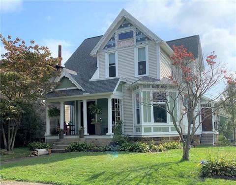 402 E 3rd St, Dover, OH 44622 photo 1