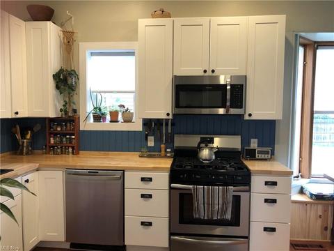 402 E 3rd St, Dover, OH 44622 photo 9