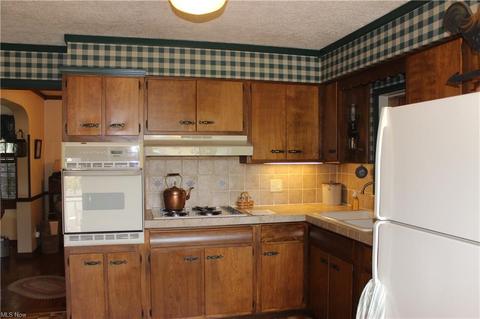 2104 Whipple Ave NW, Canton, OH 44708 photo 4