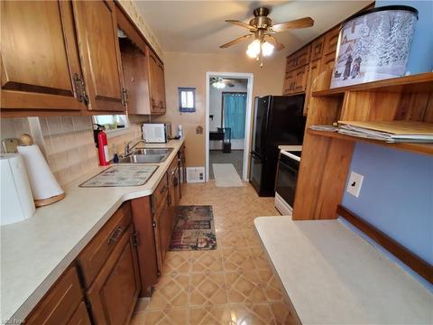 342 Longfellow St, Elyria, OH 44035 photo 6