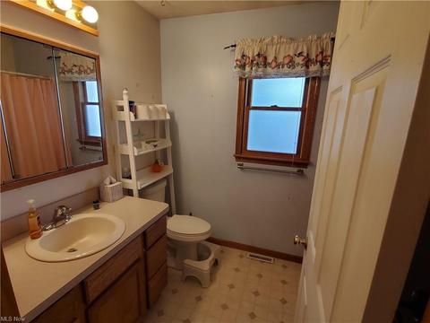 342 Longfellow St, Elyria, OH 44035 photo 14