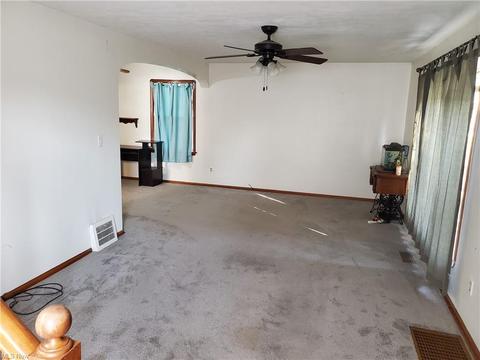 342 Longfellow St, Elyria, OH 44035 photo 4