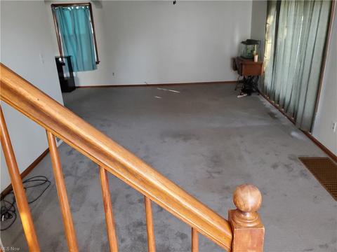 342 Longfellow St, Elyria, OH 44035 photo 3