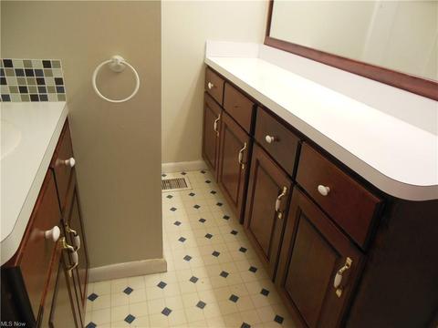 6216 Forest Dr, Ashtabula, OH 44004 photo 5