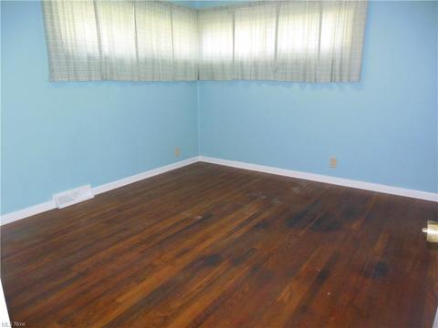 6216 Forest Dr, Ashtabula, OH 44004 photo 4
