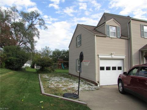 4261 20th St NW, Canton, OH 44708 photo 3