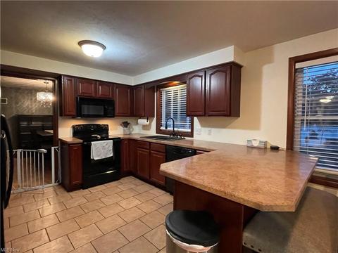 6638 Appleridge Dr, Boardman, OH 44512 photo 4