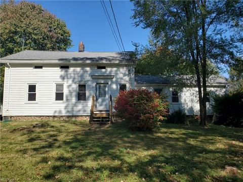 4839 E Maple Rd, Geneva, OH 44041 photo 1