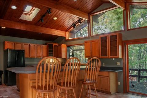 9210 Bascom Rd, Chardon, OH 44024 photo 9