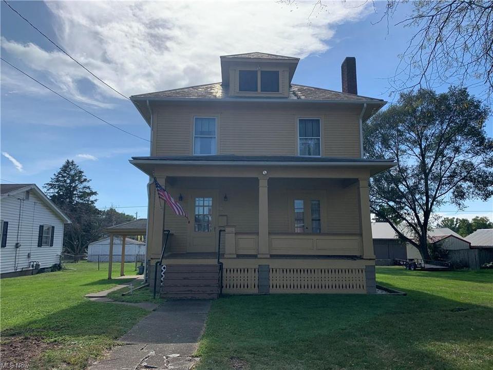  526 Merrick Ave, Zanesville, OH 43701 photo 1