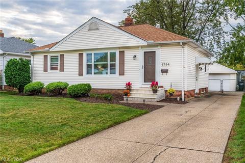1754 Eldon Dr, Wickliffe, OH 44092 photo 1