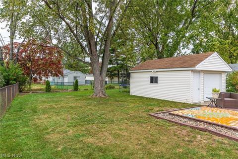 1754 Eldon Dr, Wickliffe, OH 44092 photo 8