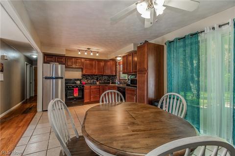 1803 Pleasantview Ave, Ashtabula, OH 44004 photo 4