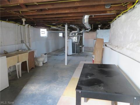 140 Spruce St, Elyria, OH 44035 photo 30