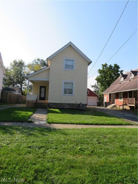 140 Spruce St, Elyria, OH 44035 photo 2
