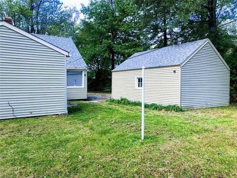 1042 Elk Dr, Ashtabula, OH 44004 photo 6