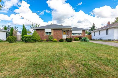 3029 Chris Ave, Lorain, OH 44052 photo 3