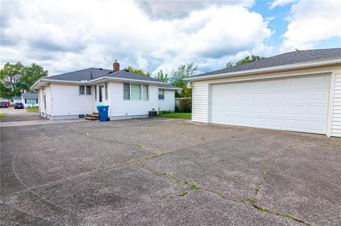 3029 Chris Ave, Lorain, OH 44052 photo 4