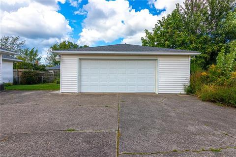 3029 Chris Ave, Lorain, OH 44052 photo 6