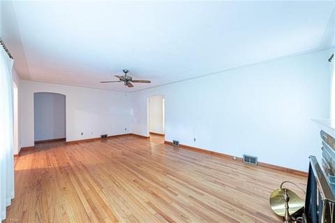 3029 Chris Ave, Lorain, OH 44052 photo 9