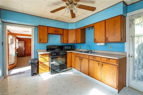 11060 Lagrange Rd, Elyria, OH 44035 photo 6