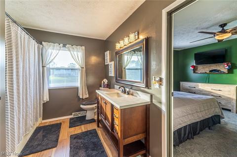 8578 Fromes Ave NE, Canton, OH 44721 photo 12