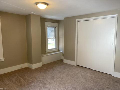 451 Eighth St, Struthers, OH 44471 photo 12