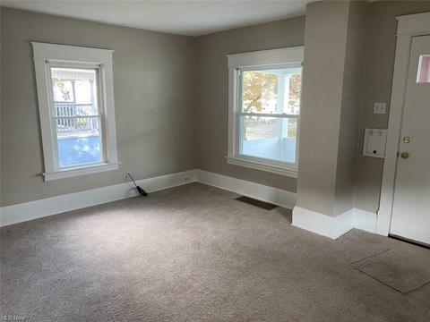 451 Eighth St, Struthers, OH 44471 photo 7