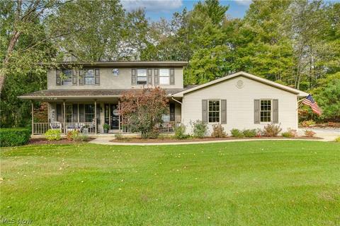 264 E Mohawk Dr, Malvern, OH 44644 photo 1