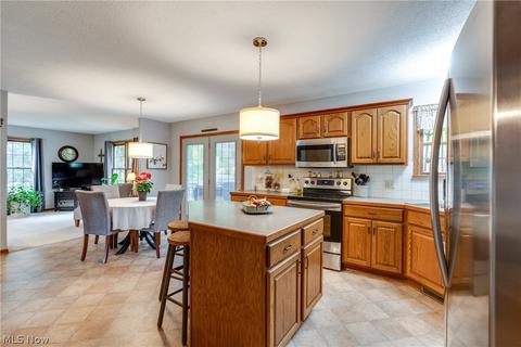 264 E Mohawk Dr, Malvern, OH 44644 photo 11